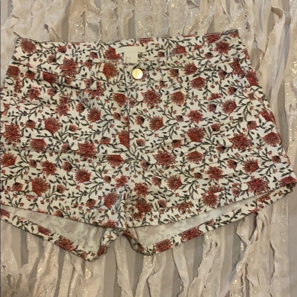 Flowered shorts